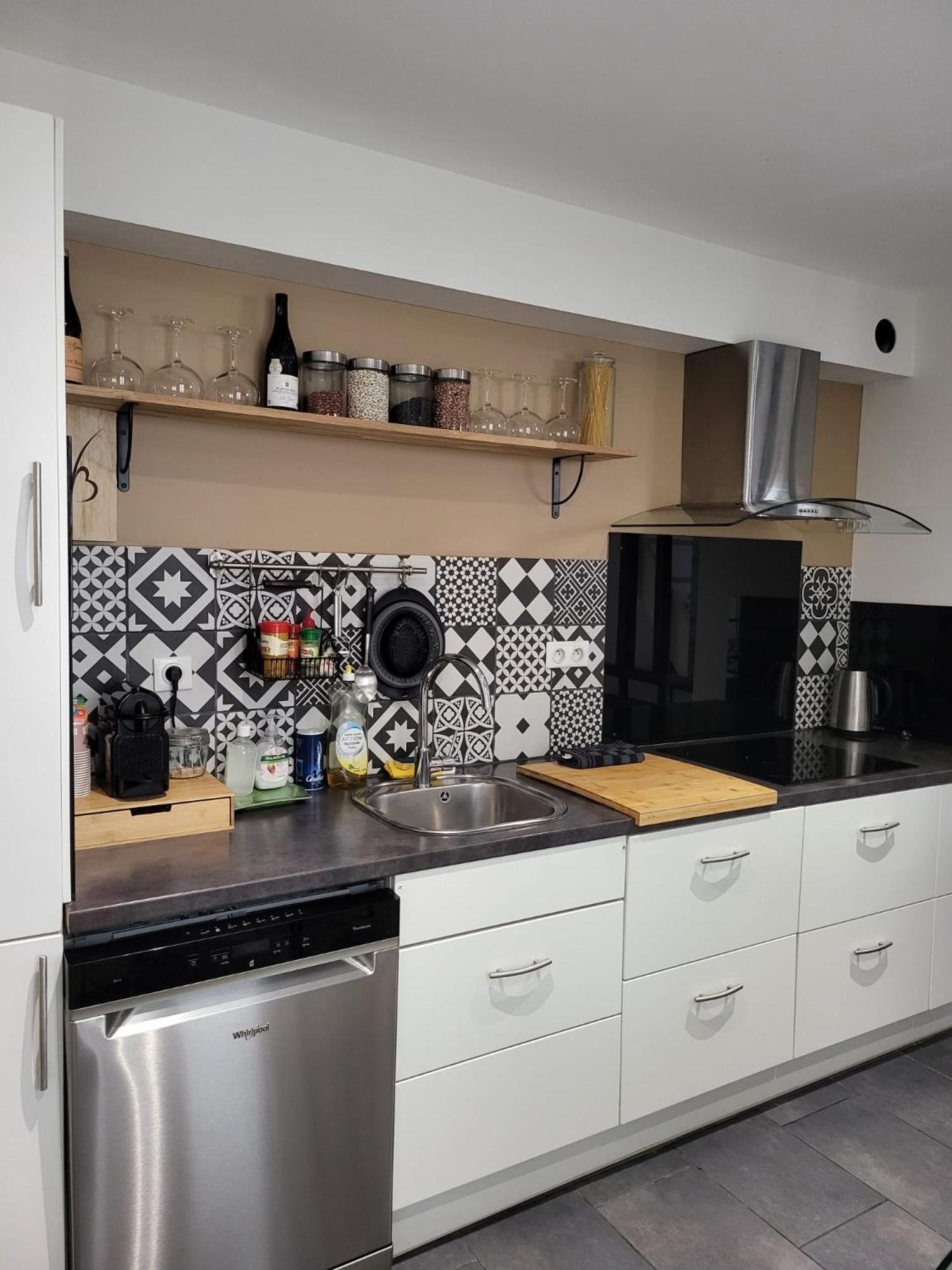 Le Patio - Appartement Calme - Hyper Centre Pau Luaran gambar
